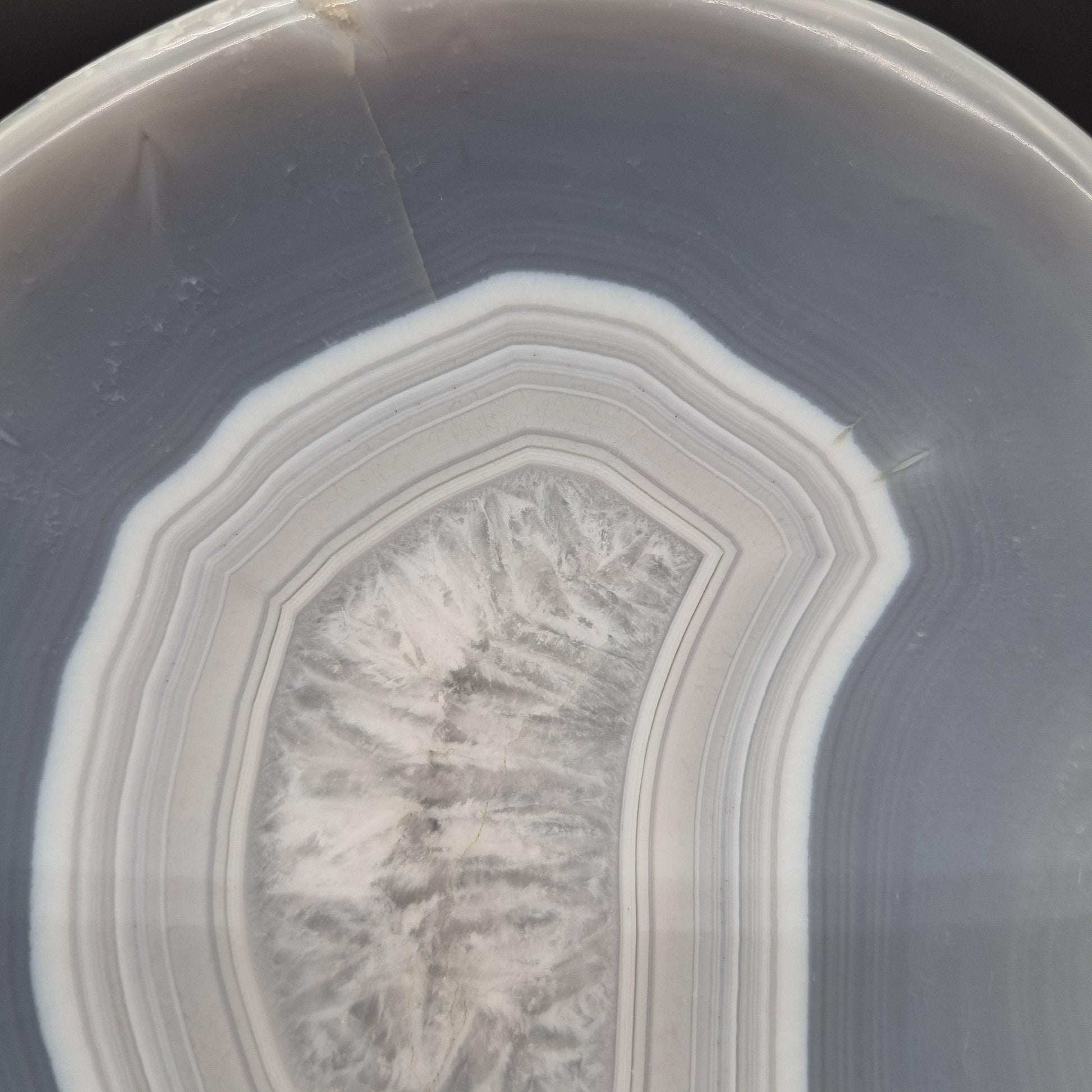 AAA+ Blue Banded Agate Quartz Bowl Brazil 5.5x5x1 1.5 lbs - Can be Backlit Crystal Hoarder