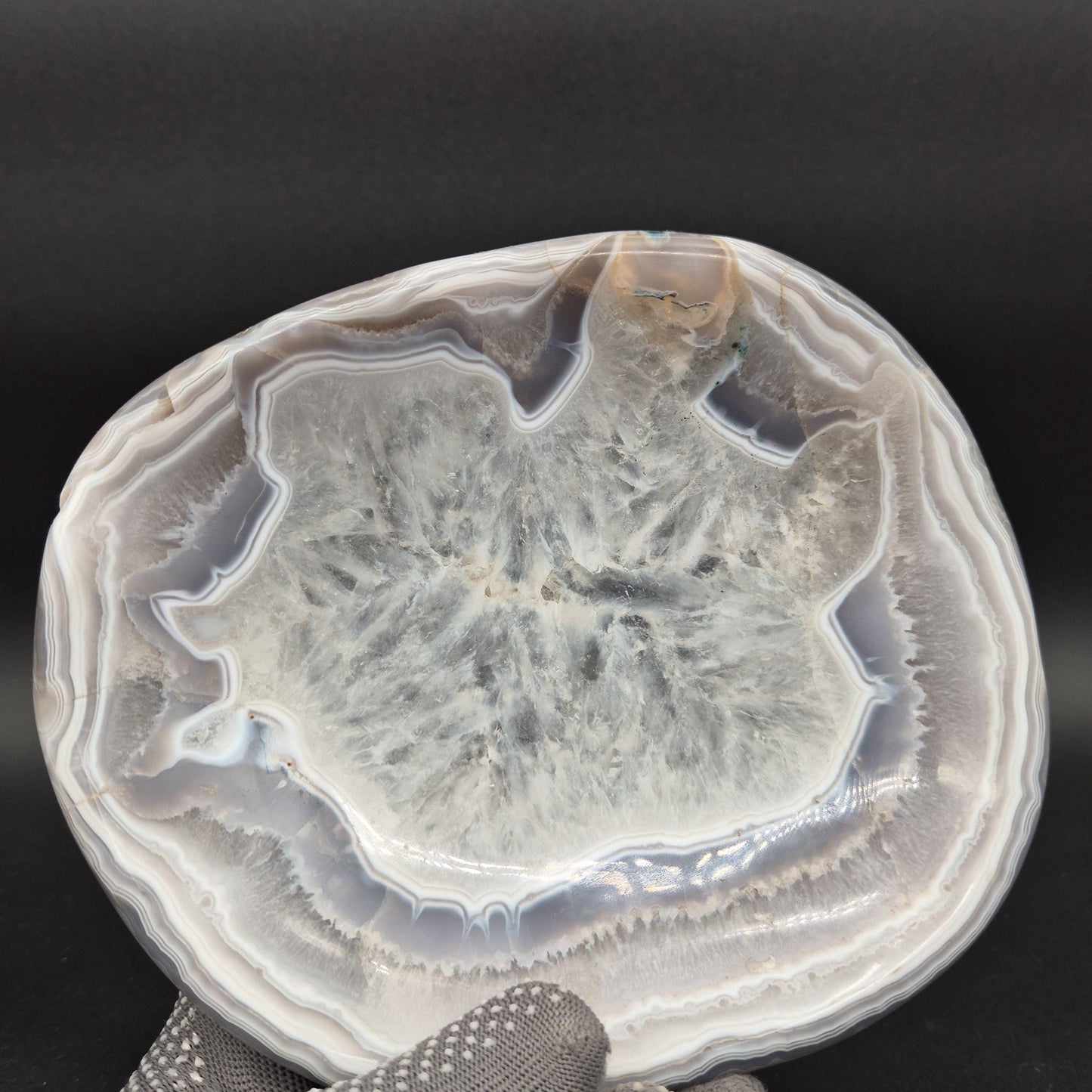 AAA+ Blue Banded Agate Quartz Bowl 7x6x1 2.63 lbs Brazil - Can be Backlit Crystal Hoarder