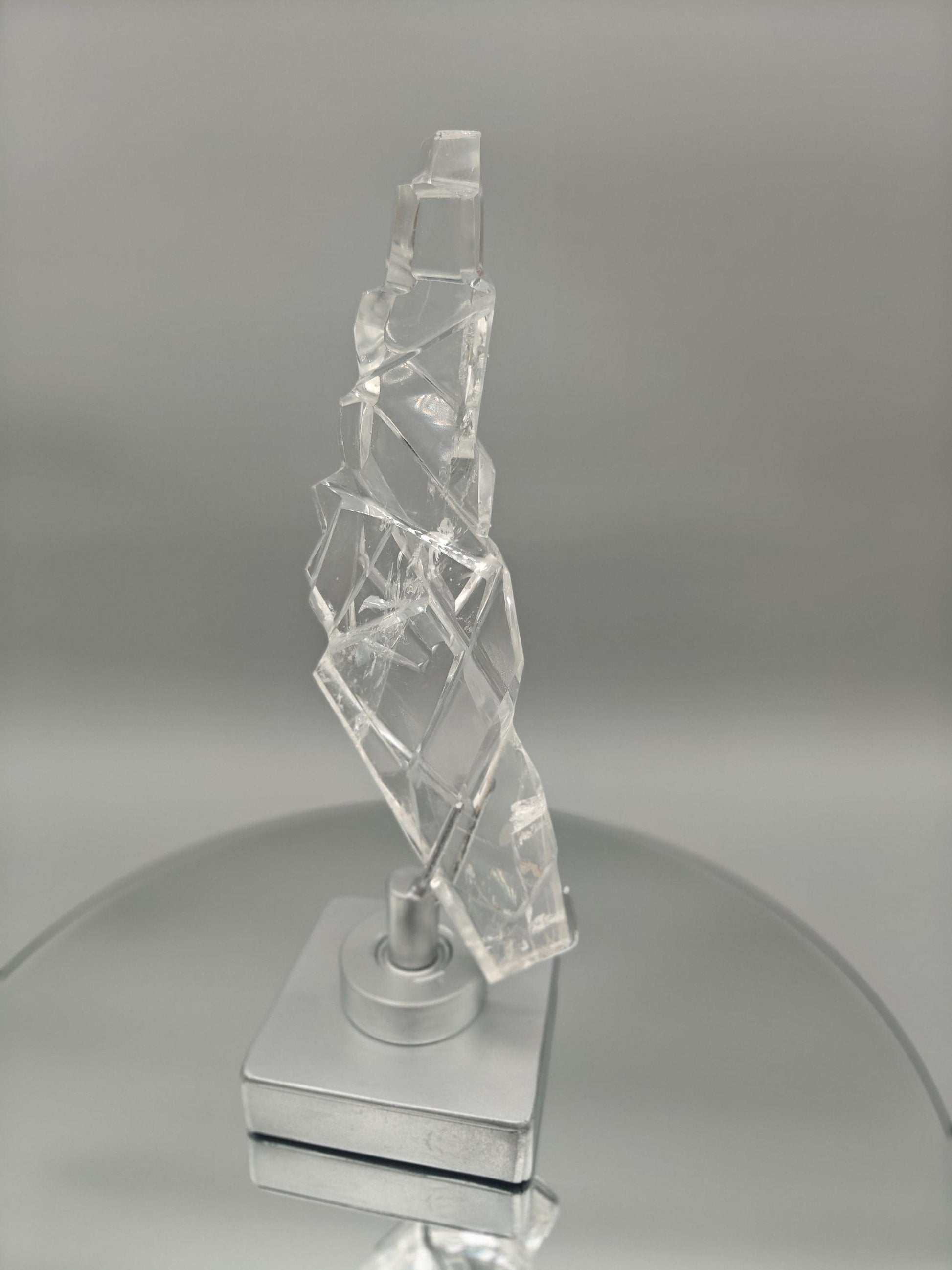 AAA+ Clear Quartz Faceted Art Sculpture - 7 x 4.5in - 1.51 lbs - Polished Quartz Display Crystal Hoarder