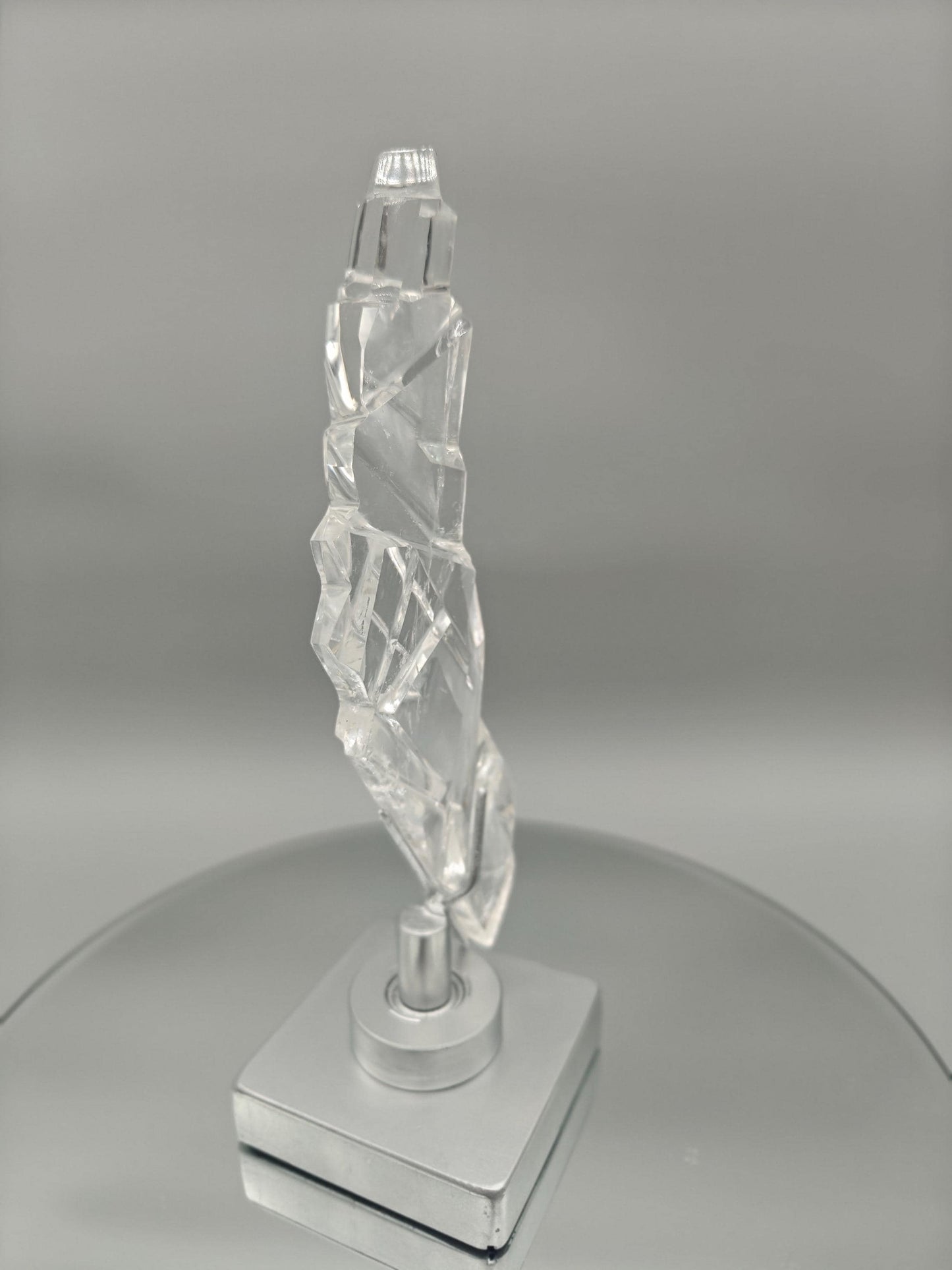 AAA+ Clear Quartz Faceted Art Sculpture - 7 x 4.5in - 1.51 lbs - Polished Quartz Display Crystal Hoarder