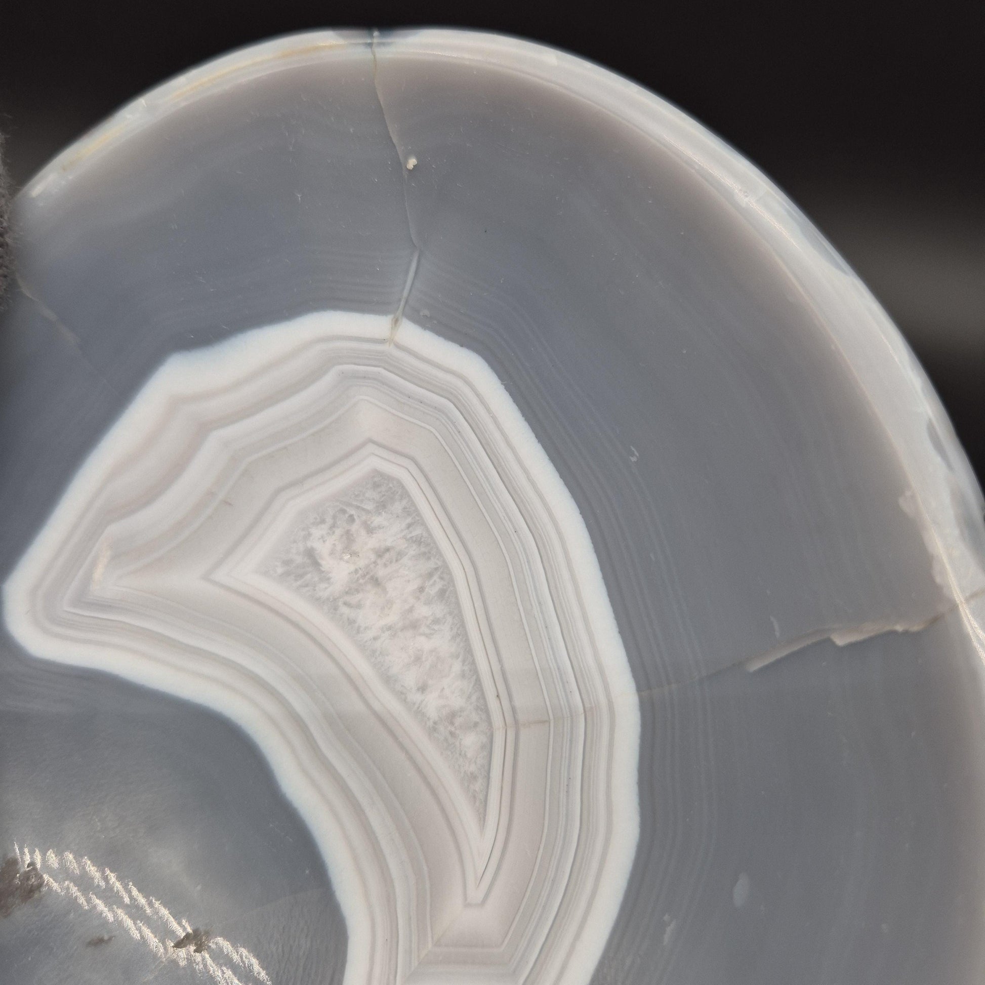 AAA+ Blue Banded Agate Quartz Bowl Brazil 5.5x5x1.5 1.59 lbs Crystal Hoarder