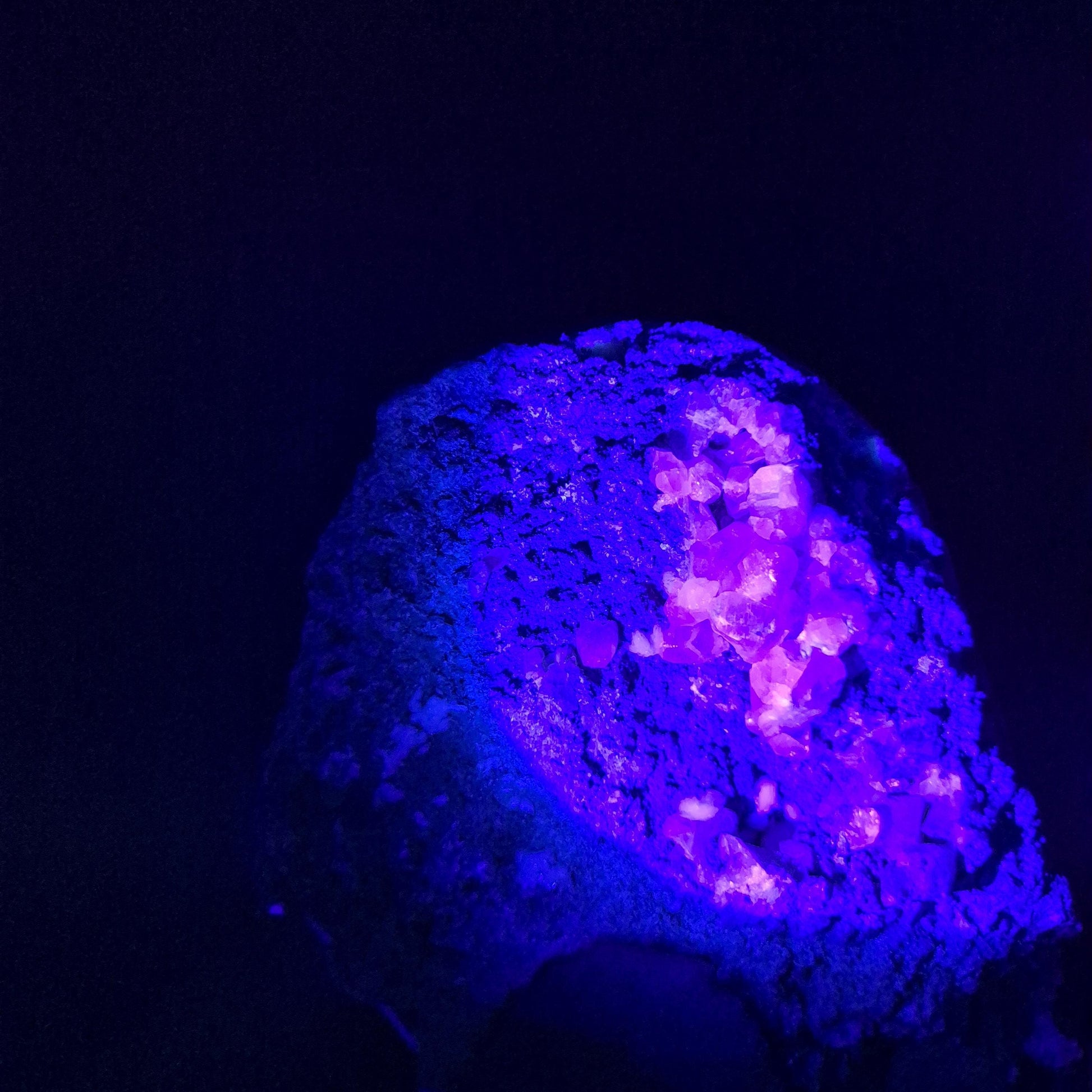 AAA Druzy Amethyst Blue Agate Cut Base UV Reactive Calcite Natural Back Brazil 8.19 lbs Crystal Hoarder
