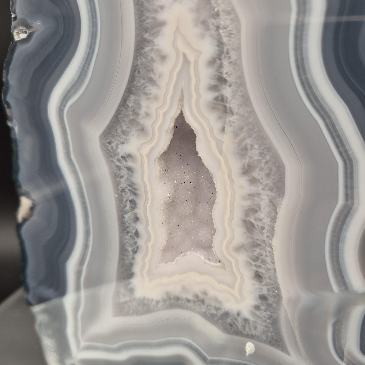 AAA+ Blue Banded Agate Cathedral with Druzy - 8.5 x 6in - 8.61 lbs - Collector Display Crystal Hoarder