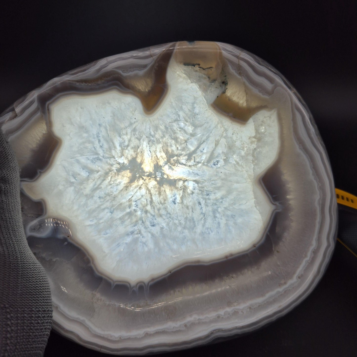 AAA+ Blue Banded Agate Quartz Bowl 7x6x1 2.63 lbs Brazil - Can be Backlit Crystal Hoarder